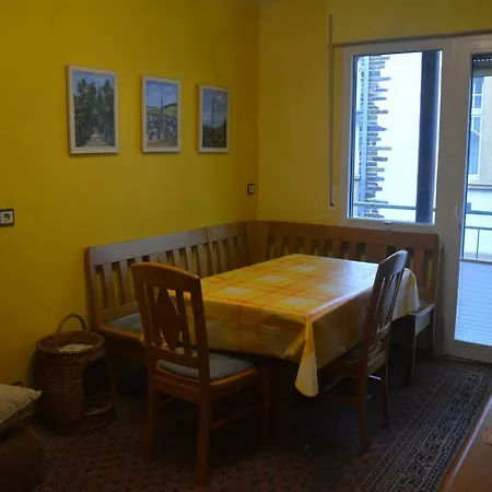 아파트 Ingrid Trossen *